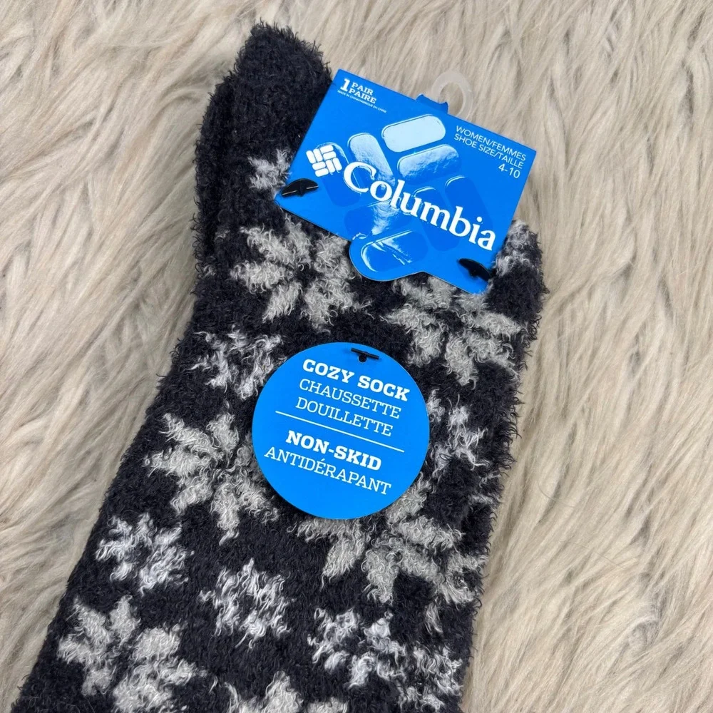 NWT Columbia Women's 4-10 Black Gray Fair Isle Cozy Socks Non-Skid Lounge